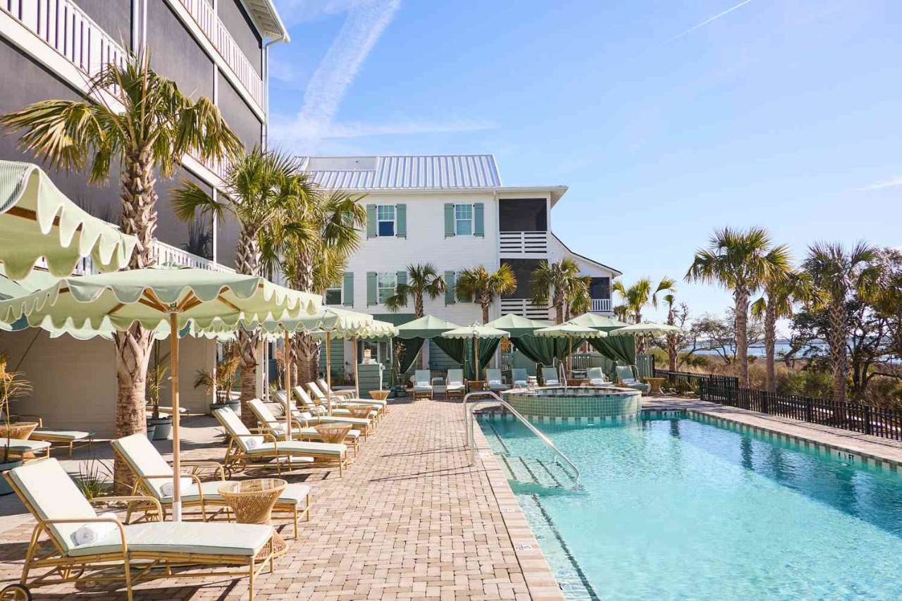 5 2 Drywall Repairs M&M Power Cleaning Services delivers professional, eco-friendly cleaning solutions for residential and commercial spaces across Norfolk, VA. Our trained team provides thorough, reliable, and detail-oriented cleaning for offices, hotels, daycare centers, medical facilities, and homes. With modern equipment and safe products, we ensure every space is spotless, hygienic, and inviting — because a cleaner environment means a healthier, happier community.